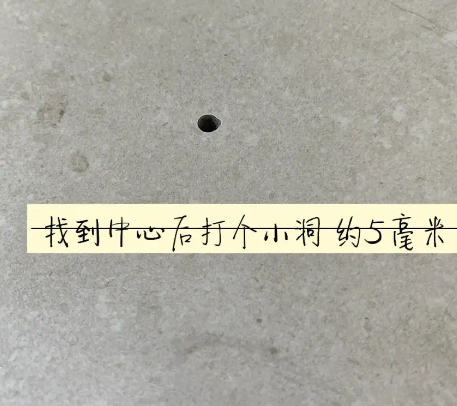 翁牛特瓷砖空鼓维修公司专业解答在瓷砖铺贴过程中，如果砂料搅拌不均匀，将会带来以下问题